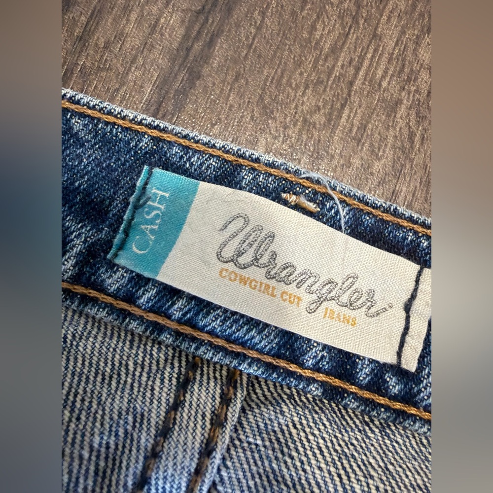 Plus size Wranglers - Picture 3 of 6
